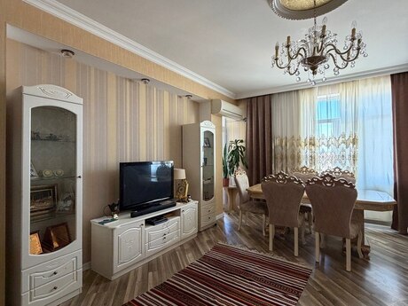 Объявление №6252837 - Баку, м. Ази Асланов, 3-комн., 114 м², 11/17 этаж