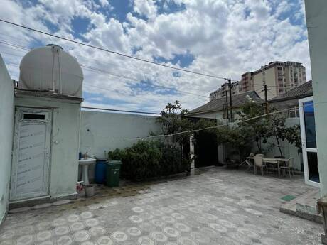 6 otaqlı həyət evi/bağ evi - Masazır q. - 240 m²