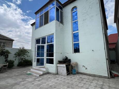 6 otaqlı həyət evi/bağ evi - Masazır q. - 240 m²