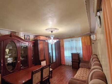Elan №6252983 - Bakı, Elmlər Akademiyası m., 2 otaqlı, 42 m², 4/5 mərtəbə