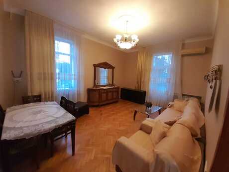 Elan №6253206 - Bakı, Nəsimi r., 2 otaqlı, 50 m², 2/3 mərtəbə