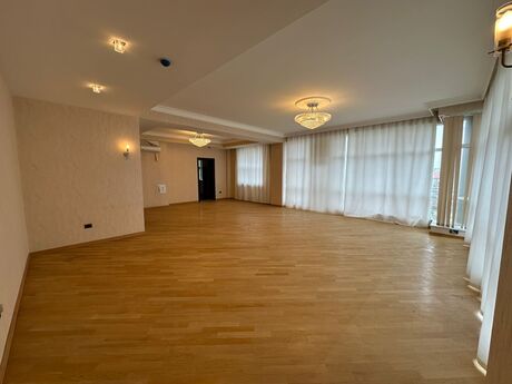 5 otaqlı mənzil, 260 m², 28 May: 590 000 ₼ 3