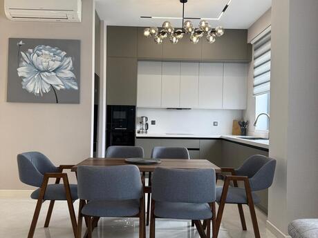 Ağ şəhərdə 3 otaqlı yeni tikili mənzil kirayə verilir, 120 m², 2 500 AZN/ay, şəkil 5 / 12