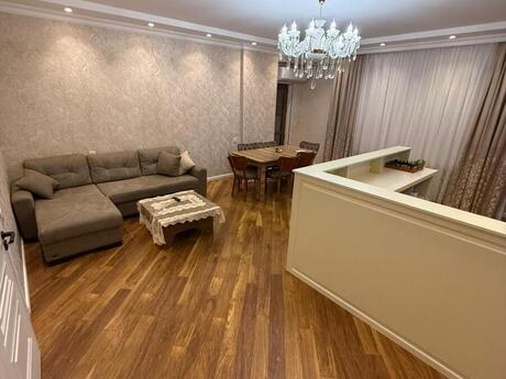 2 otaqlı mənzil, 108 m², 28 May: 335 000 ₼ 2