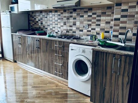 Elan №6253639 - Bakı, Azadlıq Prospekti m., 2 otaqlı, 76 m², 5/16 mərtəbə