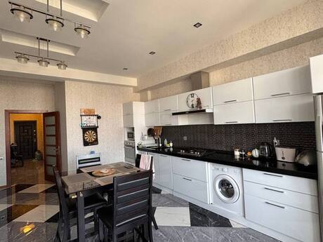 Elan №6253887 - Bakı, Nizami m., 3 otaqlı, 135 m², 15/20 mərtəbə