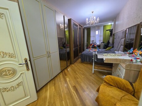 3 otaqlı mənzil, 175 m², 20 Yanvar: 390 000 ₼ 3