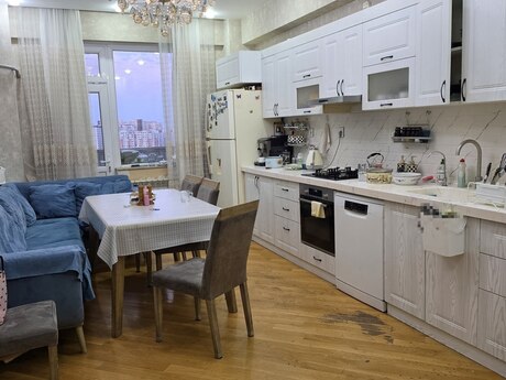3 otaqlı mənzil, 175 m², 20 Yanvar: 390 000 ₼ 5