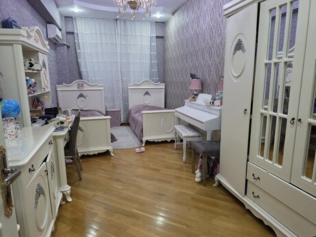 3 otaqlı mənzil, 175 m², 20 Yanvar: 390 000 ₼ 4