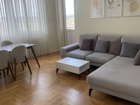 Elan №6253968 - Bakı, Nərimanov r., 3 otaqlı, 130 m², 11/14 mərtəbə