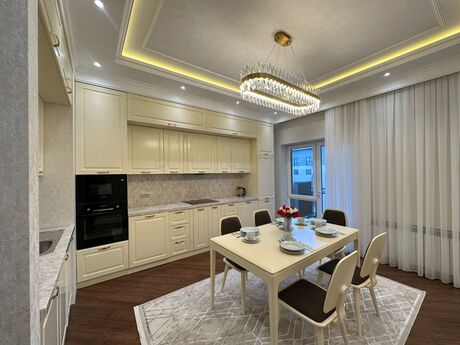 Kirayə 3 otaqlı mənzil, 140 m², Ağ şəhər: 2 500 ₼/ay 4