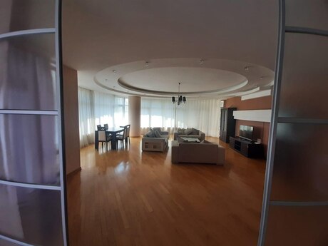 4-room apartment for rent, 211 m², Sahil: 2 500 ₼/mo 3