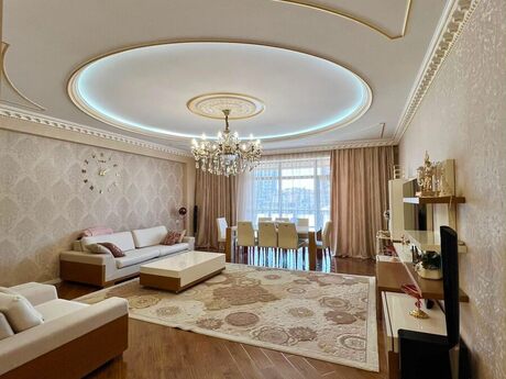 Elan №6254236 - Bakı, Elmlər Akademiyası m., 3 otaqlı, 152 m², 8/20 mərtəbə