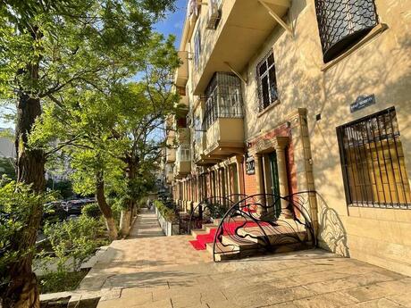 Obyekt - Elmlər Akademiyası m. - 120 m²