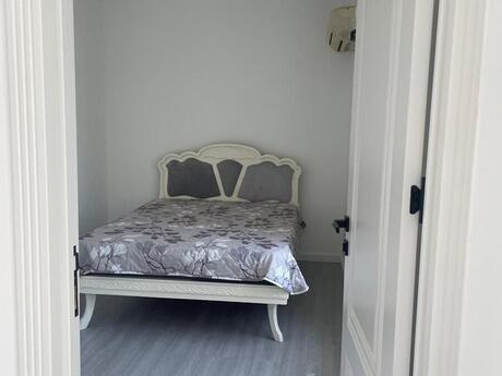 4 otaqlı həyət evi/bağ evi - Buzovna q. - 150 m²
