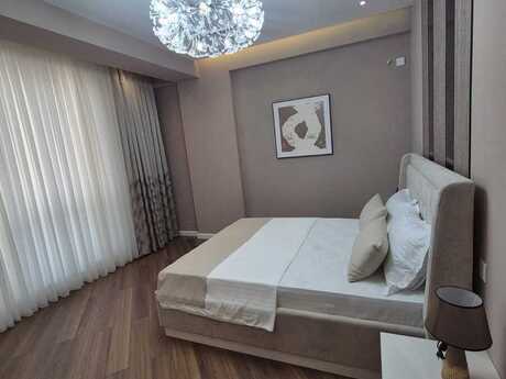 3-room apartment, 115 m², Azadlıq Prospekti: 355 000 ₼ 5