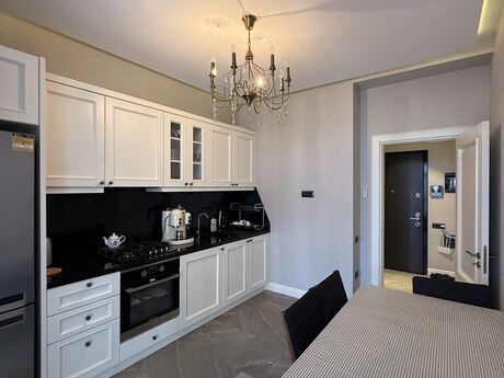 2 otaqlı yeni tikili - Elmlər Akademiyası m. - 85 m²