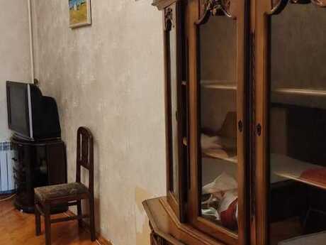 Elan №6255218 - Bakı, Elmlər Akademiyası m., 2 otaqlı, 52 m², 3/5 mərtəbə