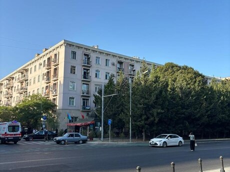 Объявление №6255290 - Баку, м. Элмляр Академиясы, 3-комн., 85 м², 2/4 этаж