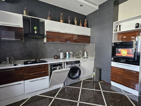 3 otaqlı mənzil, 136 m², 8 Noyabr: 375 000 ₼ 4