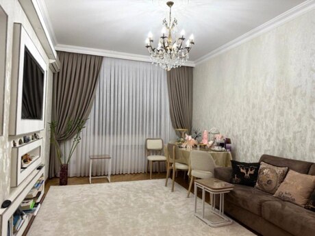 Elan №6255308 - Bakı, 28 May m., 2 otaqlı, 80 m², 11/18 mərtəbə
