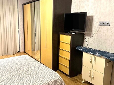 3 otaqlı mənzil, 122 m², 28 May: 650 000 ₼ 5