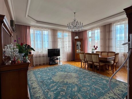 4-room apartment, 175 m², İnşaatçılar: 450 000 ₼ 2