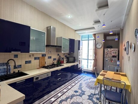 4-room apartment, 175 m², İnşaatçılar: 450 000 ₼ 5