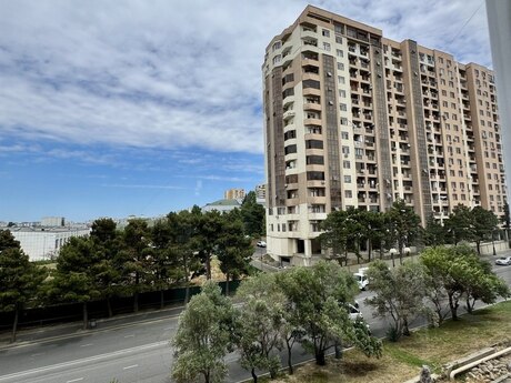 2-комн. вторичка - м. Ази Асланов - 60 м²
