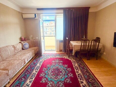 Elan №6255544 - Bakı, Bakıxanov q., 2 otaqlı, 71 m², 4/4 mərtəbə