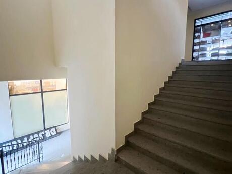 Obyekt - Nəsimi r. - 382 m²