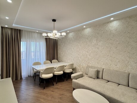 3 otaqlı köhnə tikili - Əhmədli m. - 90 m²