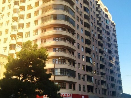 Elan №6255725 - Bakı, Azadlıq Prospekti m., 4 otaqlı, 200 m², 15/18 mərtəbə