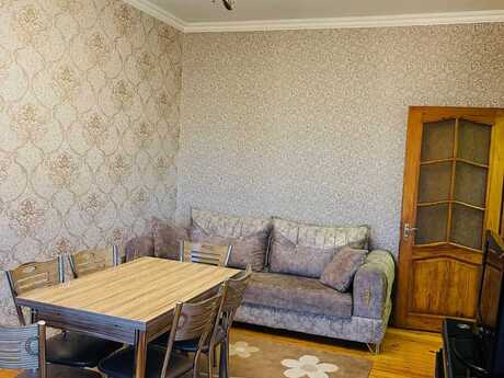 Elan №6255834 - Bakı, Memar Əcəmi m., 2 otaqlı, 60 m², 5/5 mərtəbə