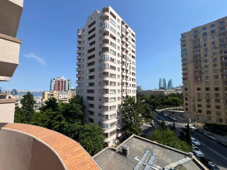 Elan №6255974 - Bakı, Elmlər Akademiyası m., 4 otaqlı, 120 m², 7/16 mərtəbə