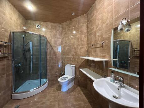 5 otaqlı mənzil, 240 m², Nizami: 740 000 ₼ 5
