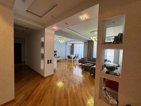 Elan №6256165 - Bakı, 28 May m., 3 otaqlı, 140 m², 11/18 mərtəbə