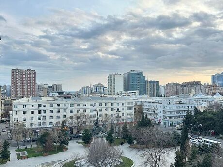 4 otaqlı mənzil, 180 m², Nəsimi: 648 000 ₼ 4
