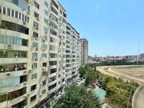 2-комн. новостройка - Бинагадинский р. - 95 м²