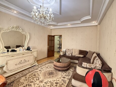 3-room apartment, 122 m², Badamdar: 306 000 ₼ 2