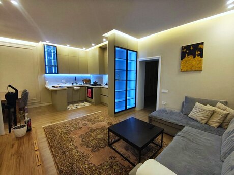 Elan №6257015 - Bakı, Gənclik m., 2 otaqlı, 70 m², 9/14 mərtəbə