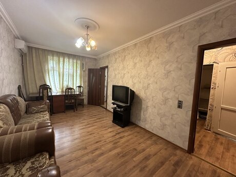 Elan №6256985 - Bakı, Əhmədli m., 3 otaqlı, 65 m², 1/9 mərtəbə