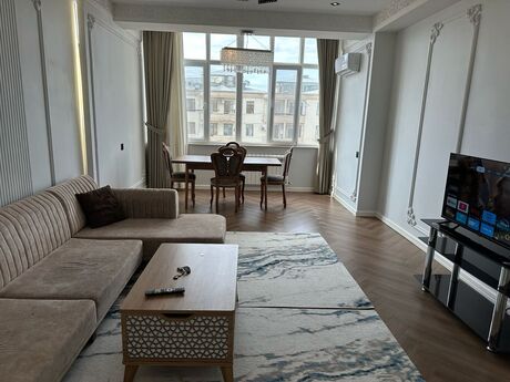 Elan №6255117 - Bakı, Nəsimi r., 3 otaqlı, 121 m², 14/15 mərtəbə