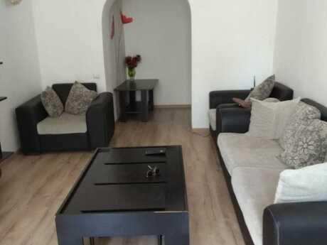 Elan №6257197 - Bakı, 28 May m., 3 otaqlı, 90 m², 2/5 mərtəbə