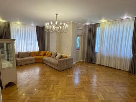 Elan №6257244 - Bakı, Elmlər Akademiyası m., 3 otaqlı, 135 m², 2/17 mərtəbə