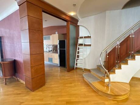 4-room apartment for rent, 351 m², İçəri Şəhər: 2 000 ₼/mo 5