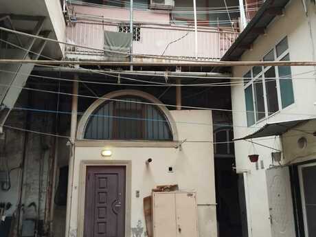 2 otaqlı köhnə tikili - 28 May m. - 64 m²