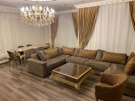 3-комнатная квартира, 126 м², Bakıxanov: 380 000 ₼ 3