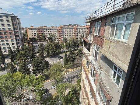 3 otaqlı köhnə tikili - Əhmədli m. - 50 m²
