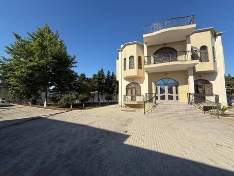 Elan №6257973 - Bakı, Novxanı q., 5 otaqlı, 300 m²
